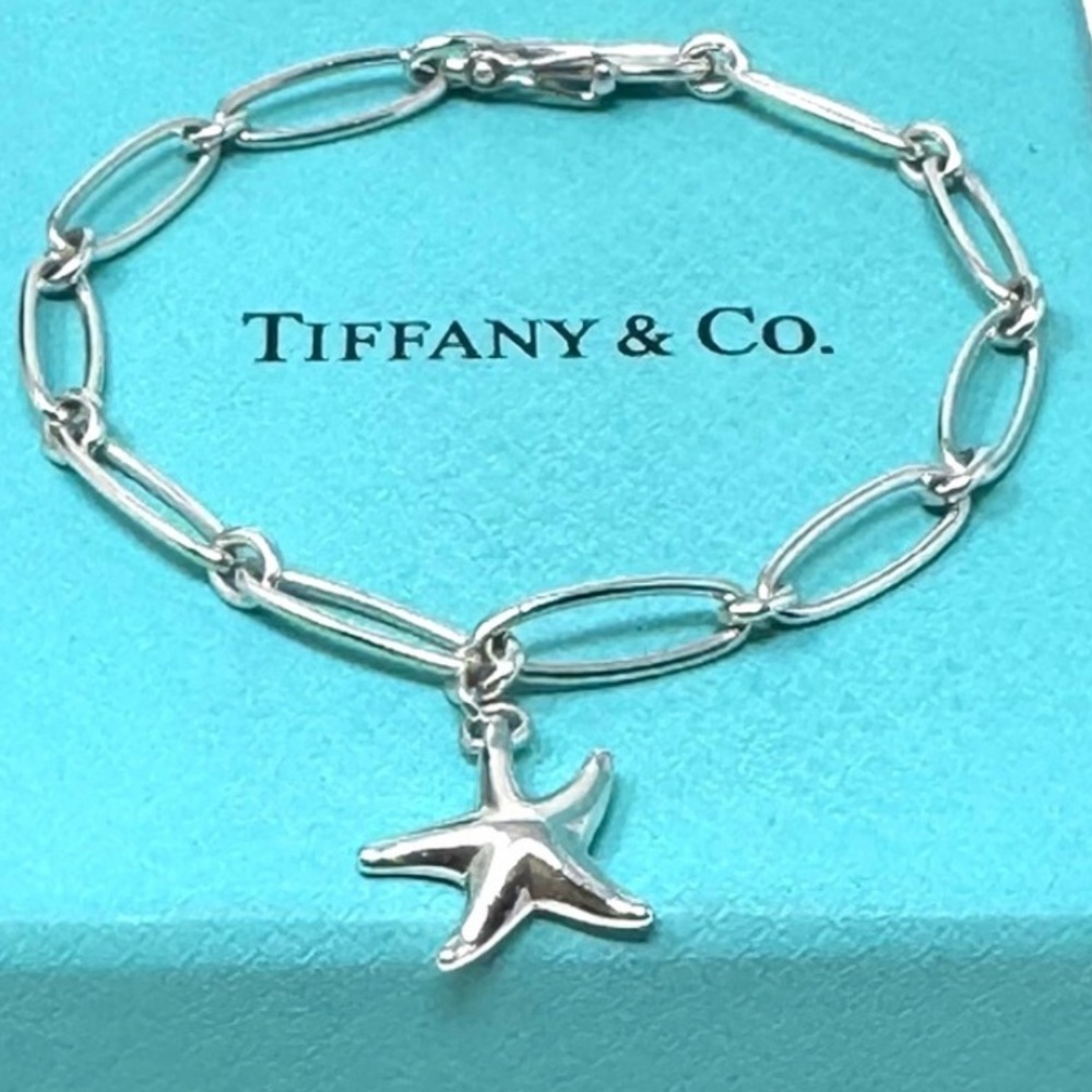Authentic Tiffany & Co. Elsa Peretti Starfish Charm Bracelet.